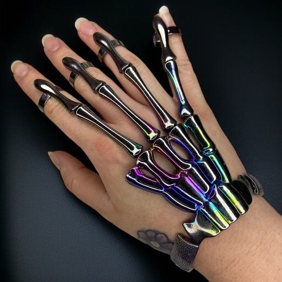 Hot Topic Jewelry - 🍬7 for $15🍬 Hot Topic Metal Skeleton Hand Accessory MM